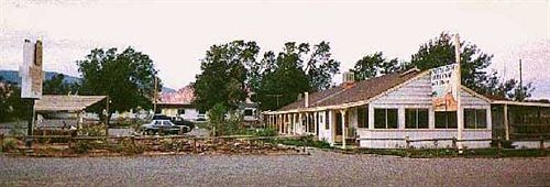 Capitol Reef Inn & Cafe Torrey Extérieur photo